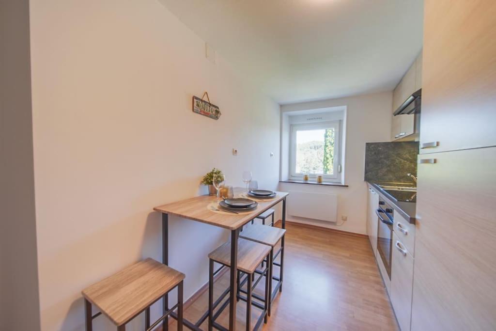 Charmant Appartement 2 Chambres Proche Luxembourg Rédange Exteriör bild
